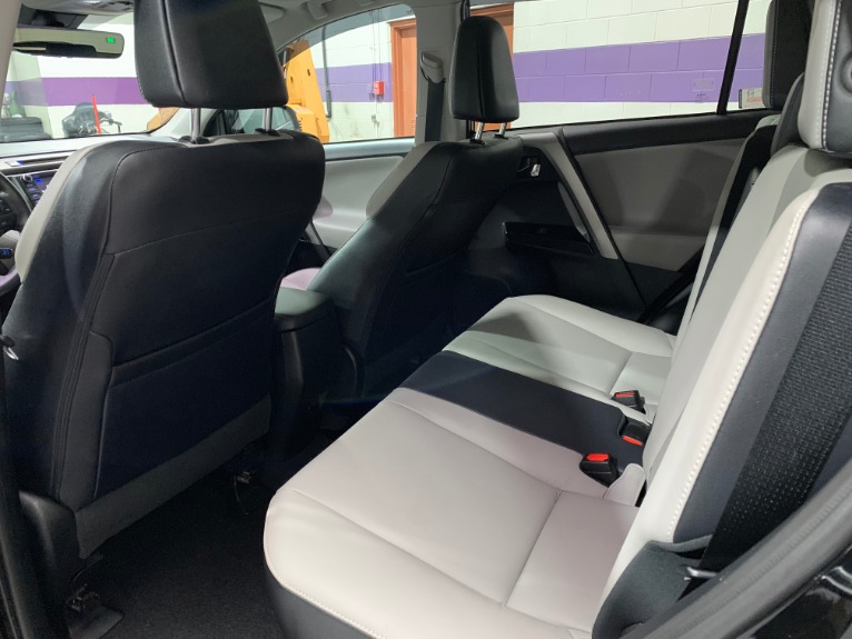 Used-2016-Toyota-RAV4-Limited