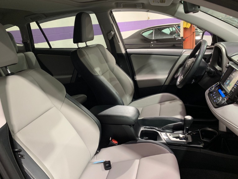 Used-2016-Toyota-RAV4-Limited