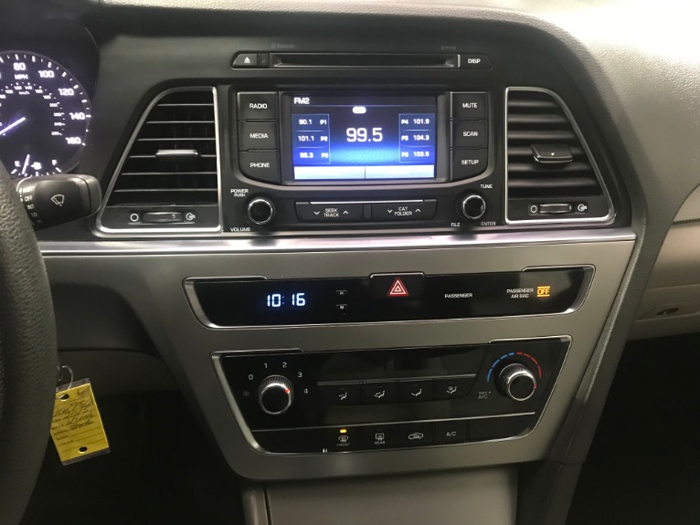 Used-2015-Hyundai-Sonata-SE