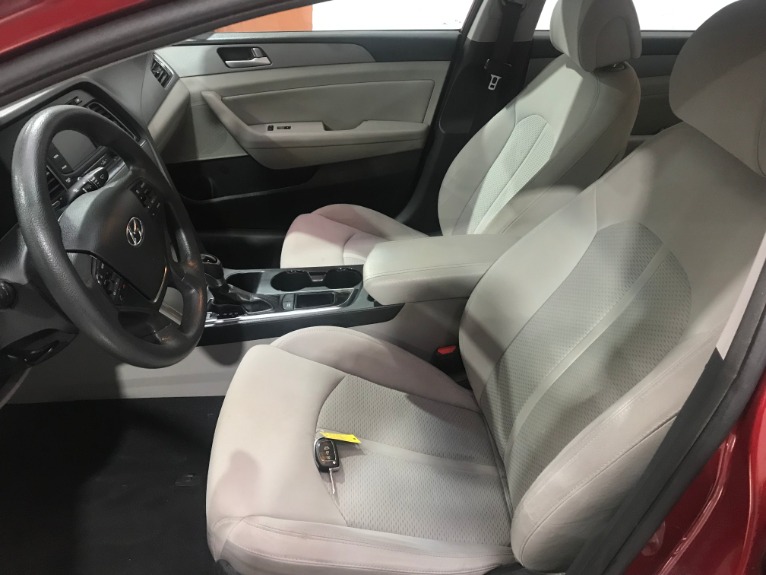 Used-2015-Hyundai-Sonata-SE