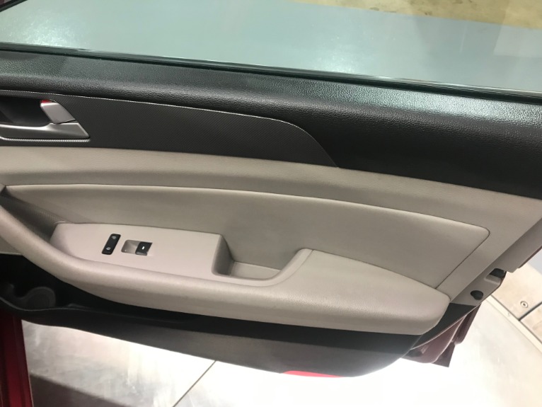 Used-2015-Hyundai-Sonata-SE