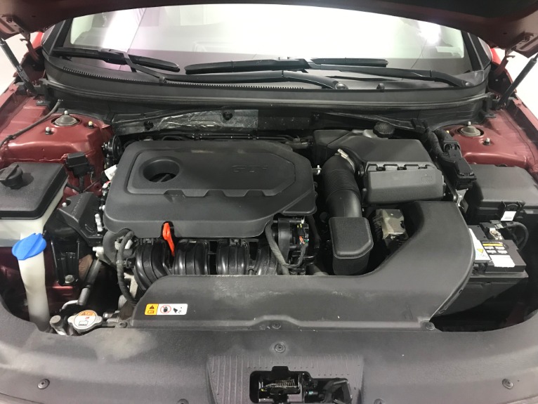 Used-2015-Hyundai-Sonata-SE