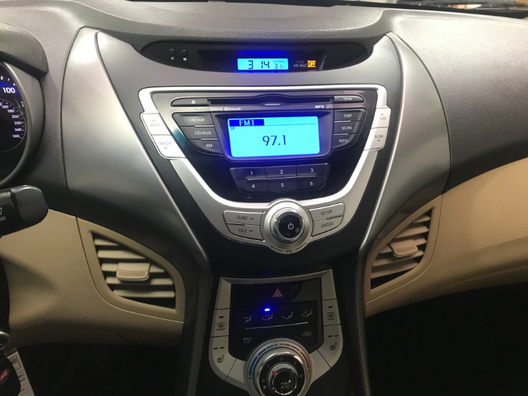 Used-2011-Hyundai-Elantra-Limited