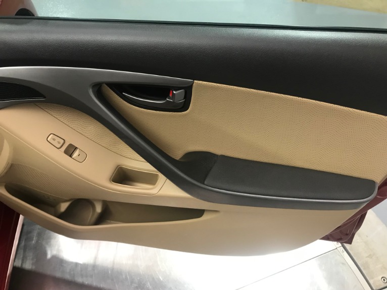 Used-2011-Hyundai-Elantra-Limited