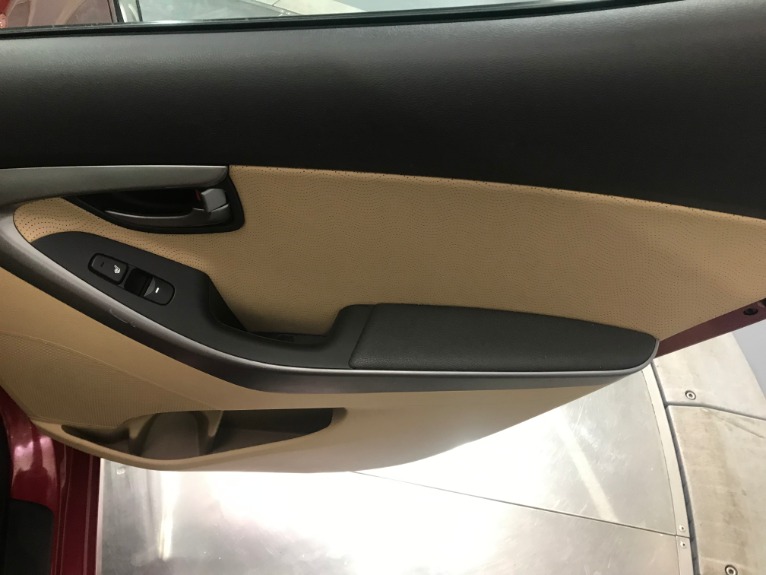 Used-2011-Hyundai-Elantra-Limited