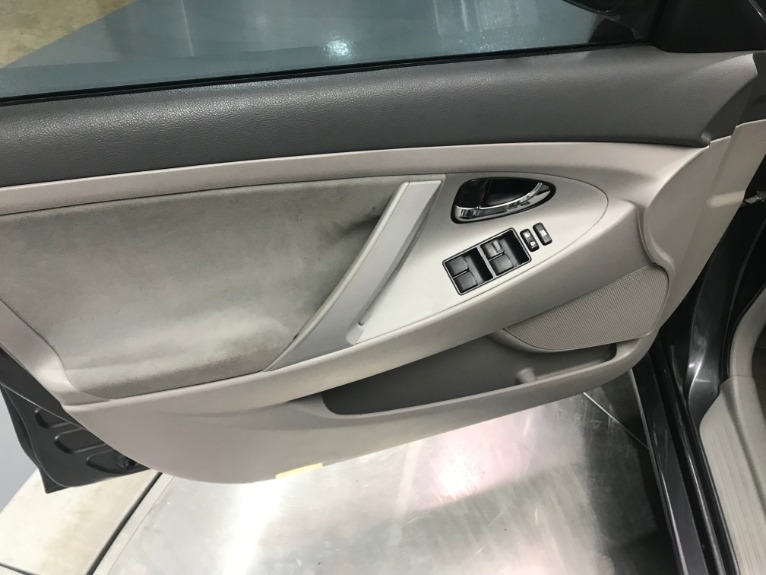 Used-2008-Toyota-Camry-LE