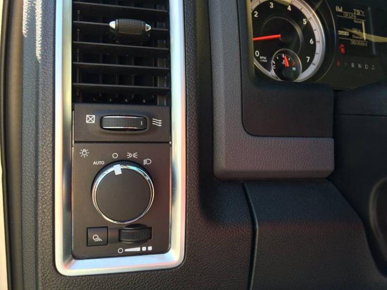 Used-2015-RAM-Ram-Pickup-2500-SLT-4x4-4dr-Crew-Cab-8-ft-LB-Pickup