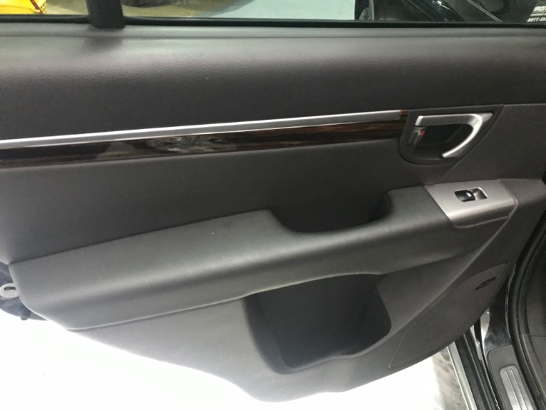 Used-2012-Hyundai-Santa-Fe-Limited