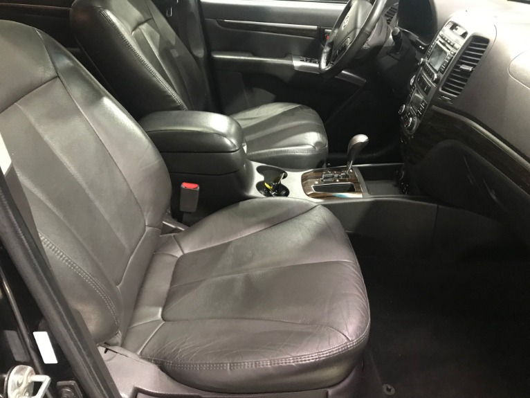 Used-2012-Hyundai-Santa-Fe-Limited