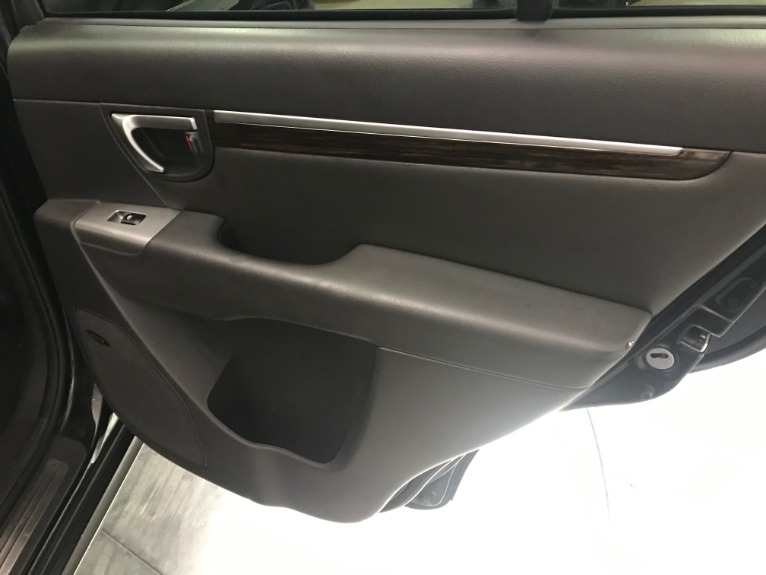 Used-2012-Hyundai-Santa-Fe-Limited
