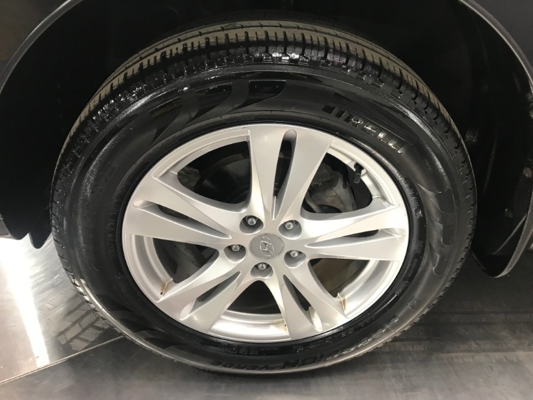 Used-2012-Hyundai-Santa-Fe-Limited