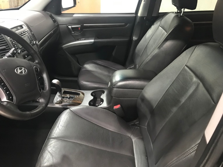 Used-2012-Hyundai-Santa-Fe-Limited