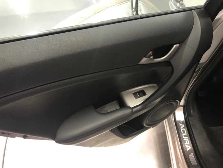 Used-2010-Acura-TSX-w/Tech