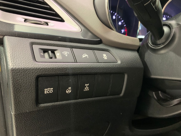 Used-2013-Hyundai-Santa-Fe-Sport-24L
