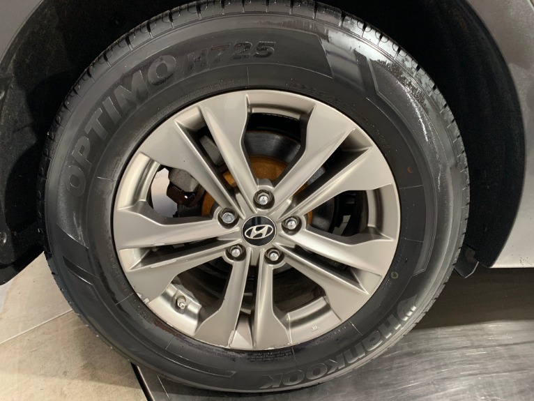 Used-2013-Hyundai-Santa-Fe-Sport-24L