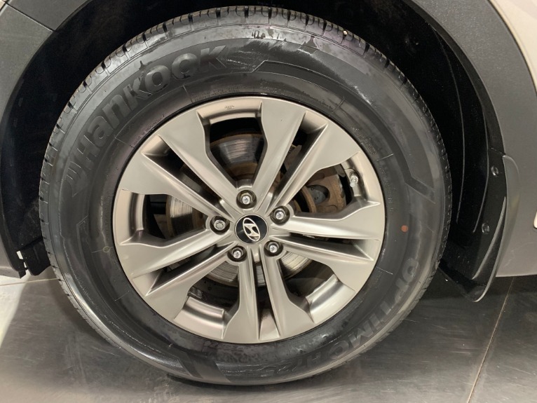 Used-2013-Hyundai-Santa-Fe-Sport-24L