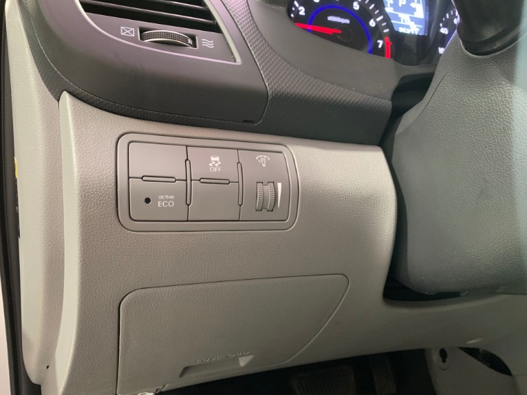Used-2017-Hyundai-Accent-SE