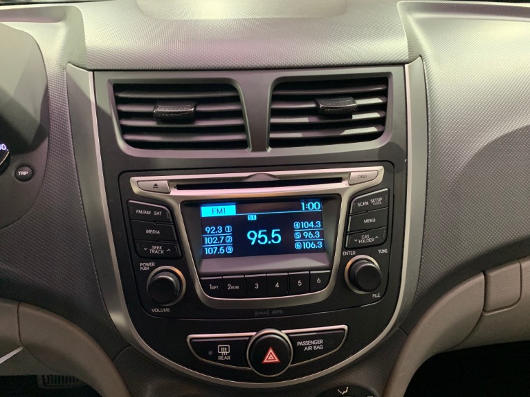 Used-2017-Hyundai-Accent-SE