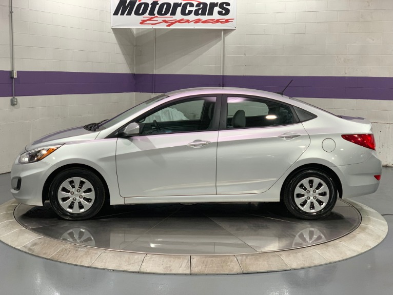 Used-2017-Hyundai-Accent-SE