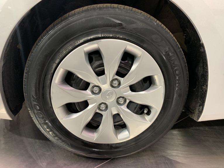 Used-2017-Hyundai-Accent-SE