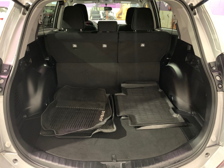 Used-2016-Toyota-RAV4-LE