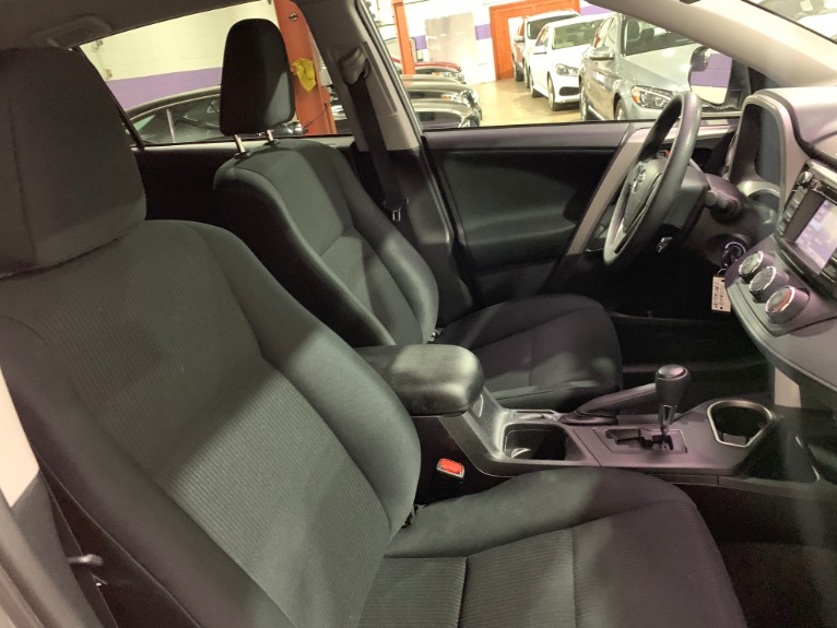 Used-2016-Toyota-RAV4-LE