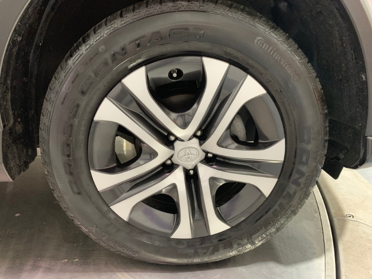 Used-2016-Toyota-RAV4-LE