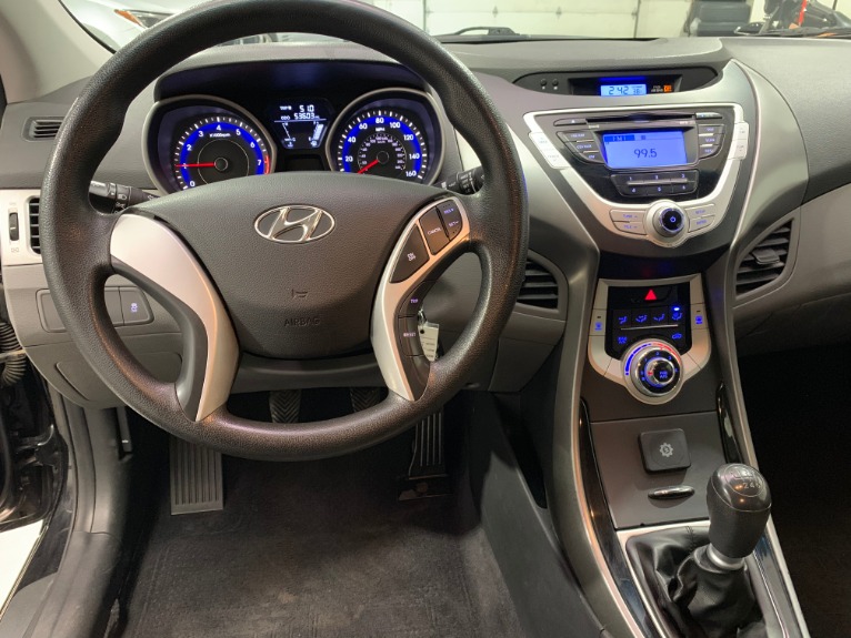 Used-2012-Hyundai-Elantra-GLS