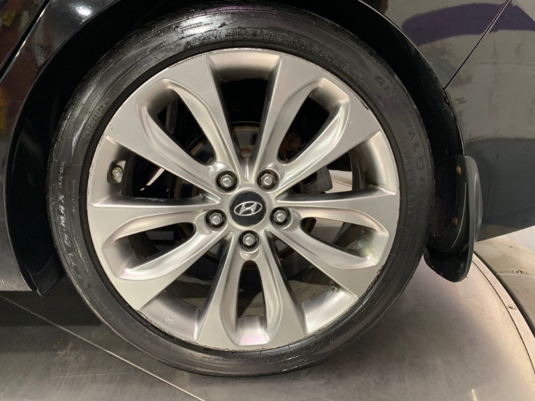 Used-2012-Hyundai-Elantra-GLS