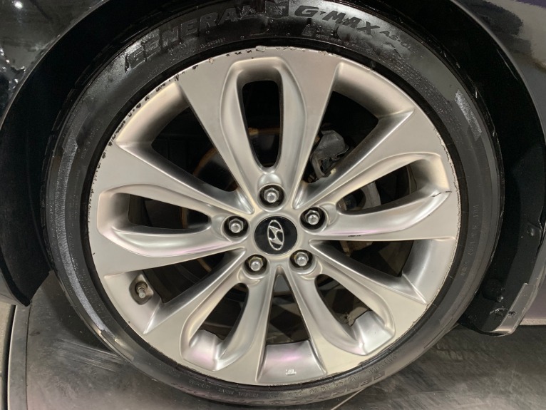 Used-2012-Hyundai-Elantra-GLS