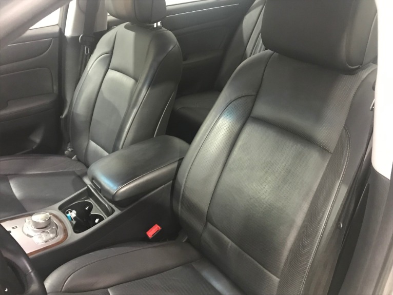 Used-2009-Hyundai-Genesis-38L-V6