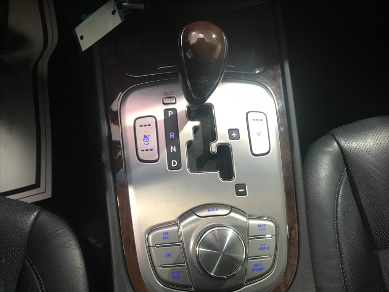 Used-2009-Hyundai-Genesis-38L-V6