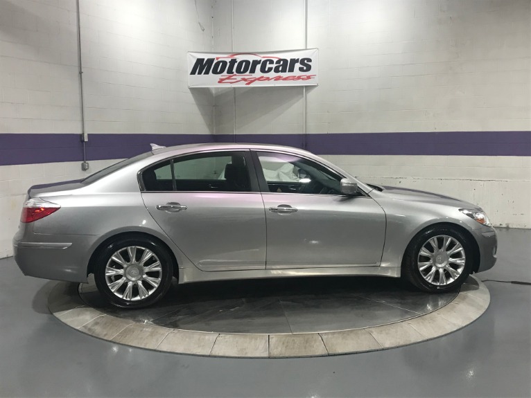 Used-2009-Hyundai-Genesis-38L-V6
