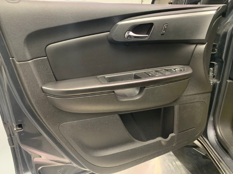 Used-2012-Chevrolet-Traverse-LT