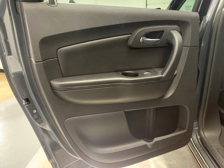 Used-2012-Chevrolet-Traverse-LT