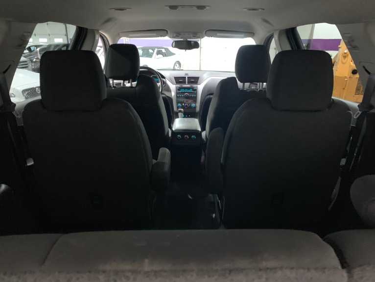 Used-2012-Chevrolet-Traverse-LT