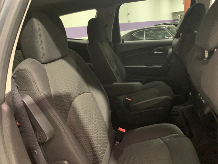 Used-2012-Chevrolet-Traverse-LT