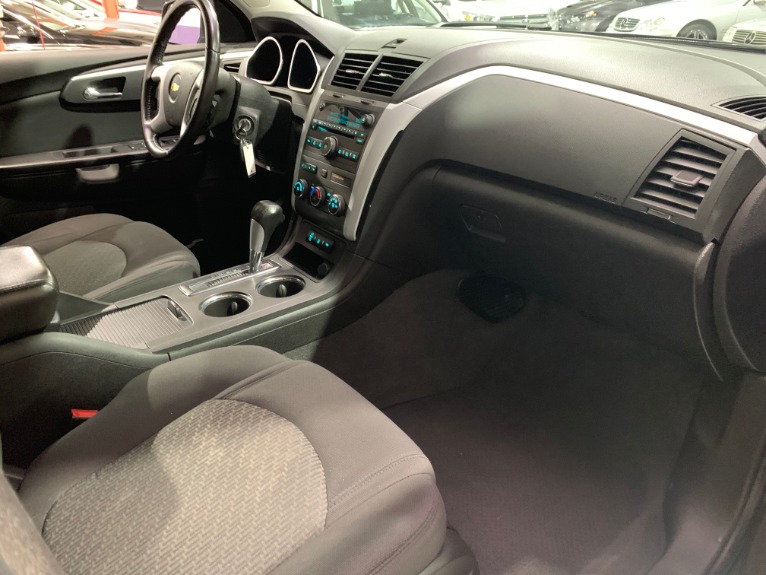 Used-2012-Chevrolet-Traverse-LT