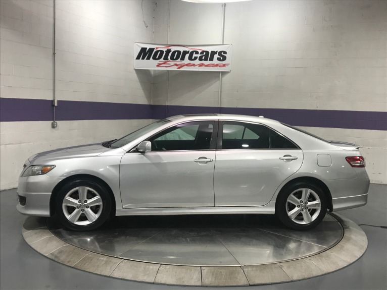 Used-2011-Toyota-Camry-SE