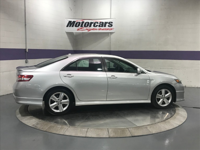 Used-2011-Toyota-Camry-SE
