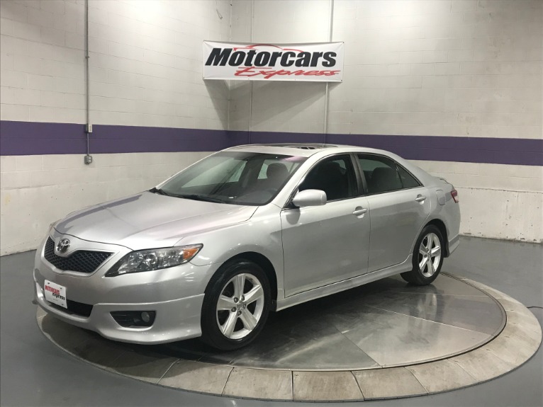 Used-2011-Toyota-Camry-SE