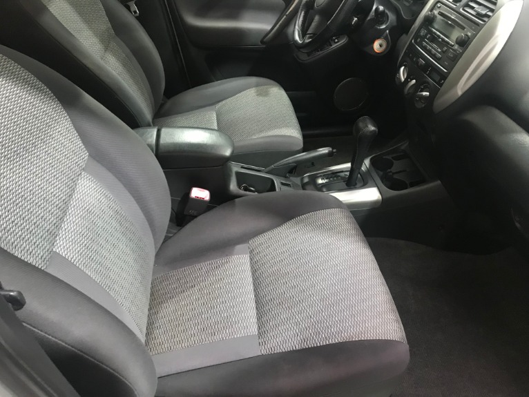 Used-2005-Toyota-RAV4
