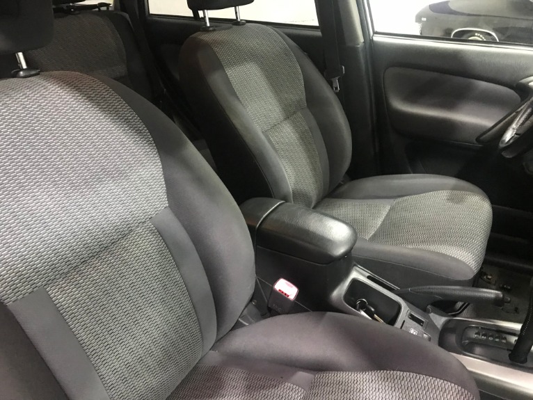 Used-2005-Toyota-RAV4