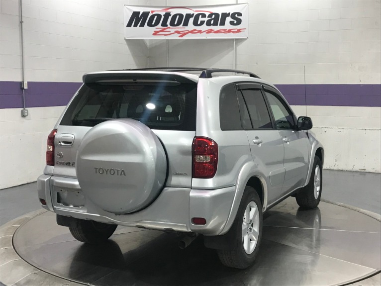 Used-2005-Toyota-RAV4