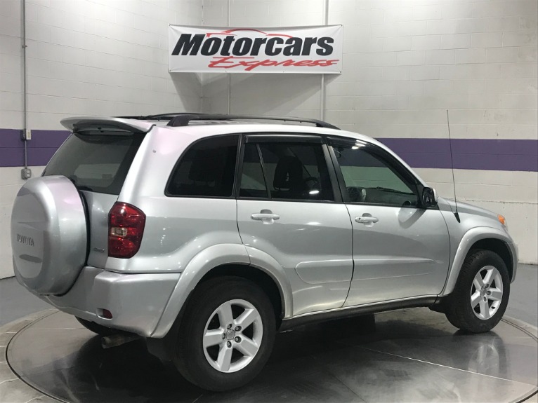 Used-2005-Toyota-RAV4