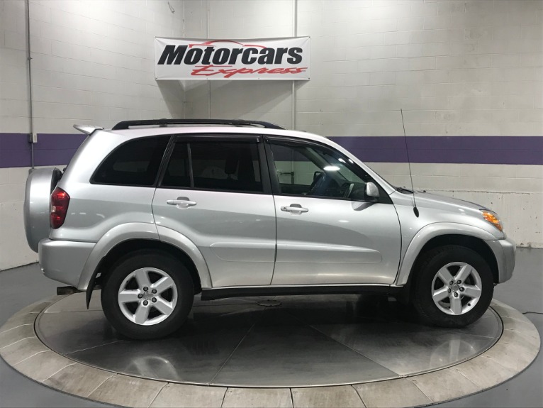 Used-2005-Toyota-RAV4