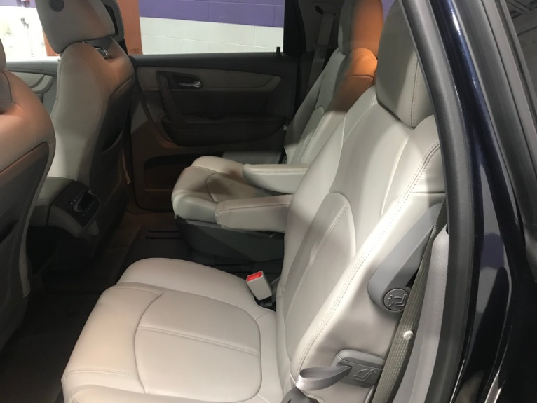 Used-2016-Chevrolet-Traverse-LT