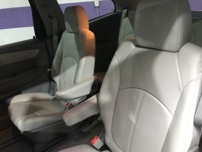 Used-2016-Chevrolet-Traverse-LT