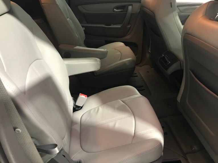 Used-2016-Chevrolet-Traverse-LT