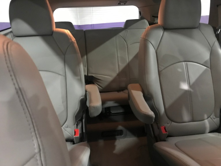 Used-2016-Chevrolet-Traverse-LT